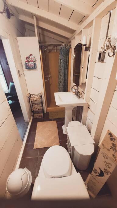 Grant Island Waterfront Cottage Brantingham Lk - Hottub, Pontoon Boat, Pets Glenfield Eksteriør billede