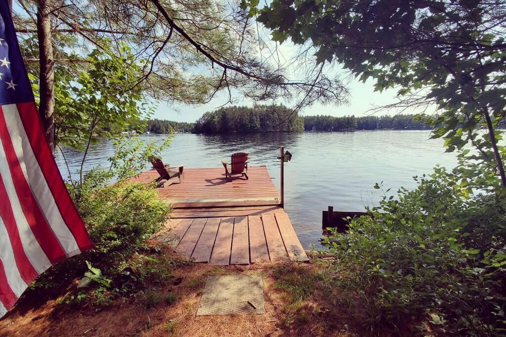 Grant Island Waterfront Cottage Brantingham Lk - Hottub, Pontoon Boat, Pets Glenfield Eksteriør billede